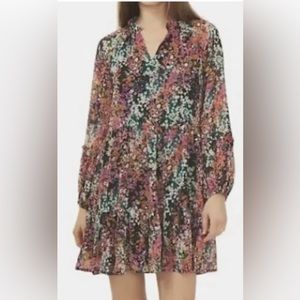 NWT Vince Camuto ditsy floral dress, size Large . Cute!